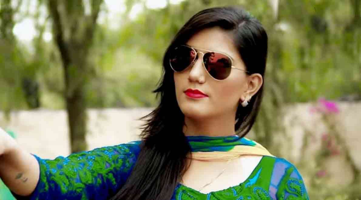 sapna complained to bigg boss about hina khan and tell to throw her out