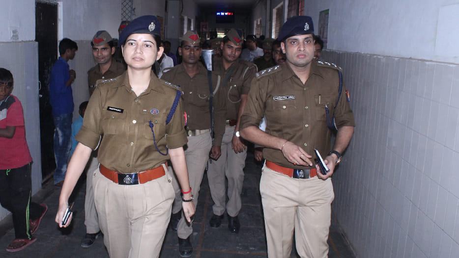 Gangrape in unnao in moving car