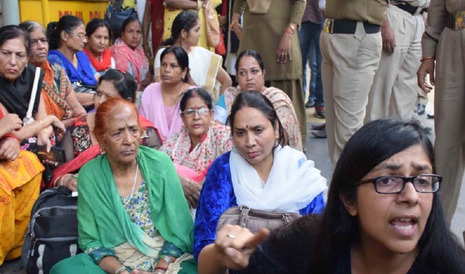 dcw chief sits on protest outside rajnath singh home after rape with 18 month old in delhi