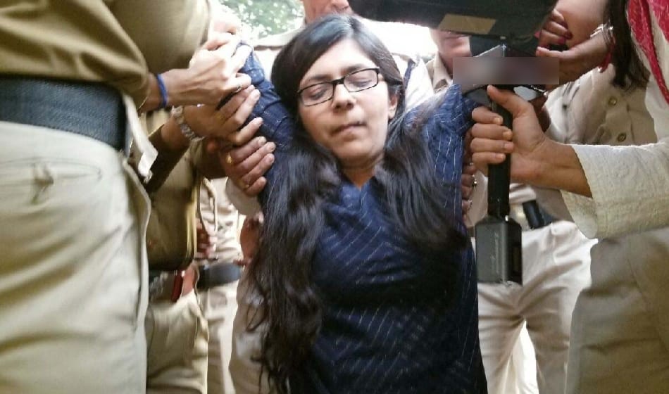 dcw chief sits on protest outside rajnath singh home after rape with 18 month old in delhi