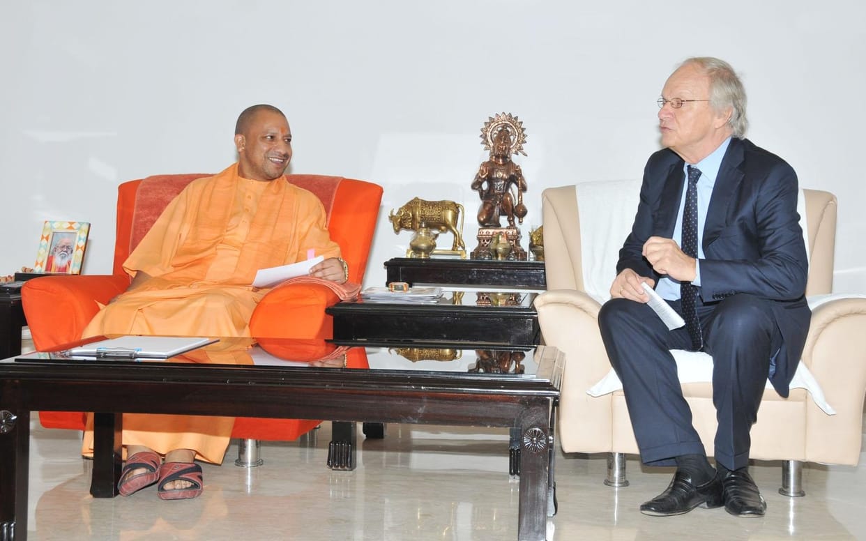 Dutch representative meets to yogi adityanath.