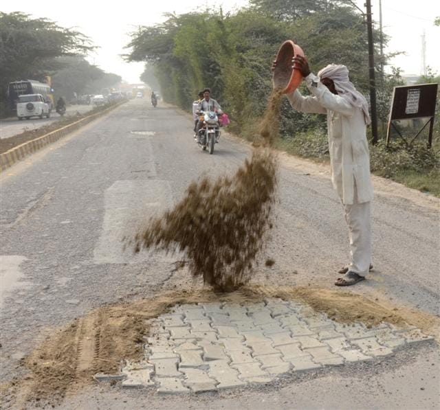 BRICS patch placed on all chalk-shrouded street in welcome of cm