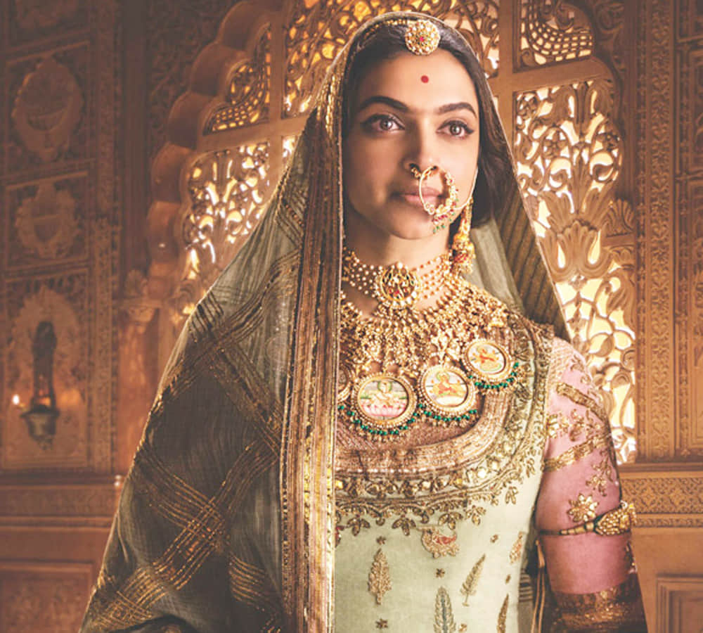 karni sena threat to bharat bandh on 1 december and 5 crore rupee on sanjay leela bhansali head
