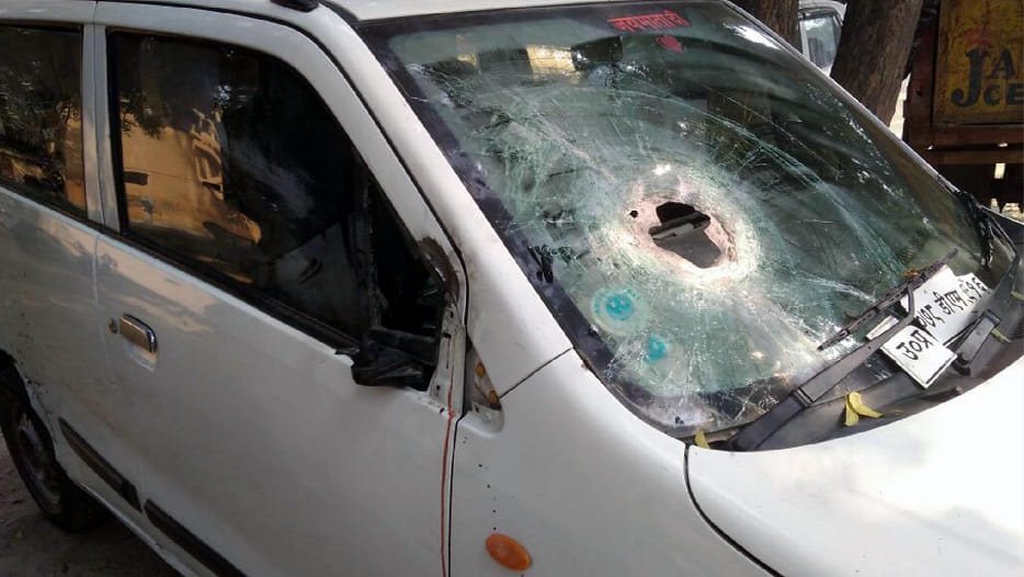 Attack on SP leader throwing bomb, car blown up
