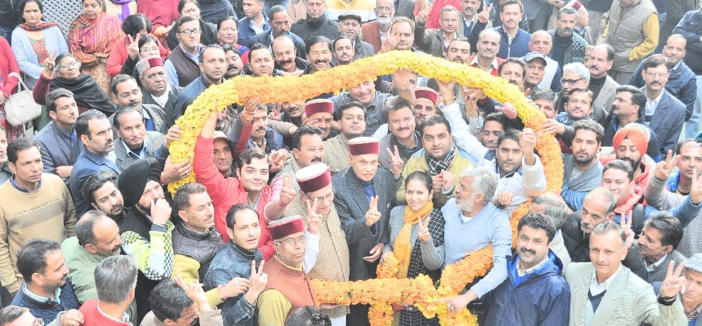 ex cm prem kumar dhumal statement over dw negi