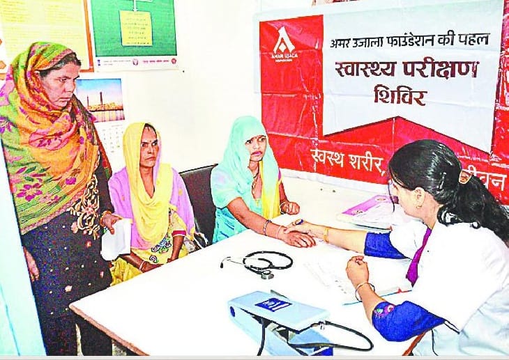 Examined 378 patients, distributed medicine