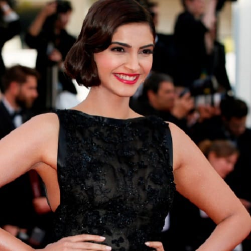 This is the five reasons why black color is the evergreen color among people