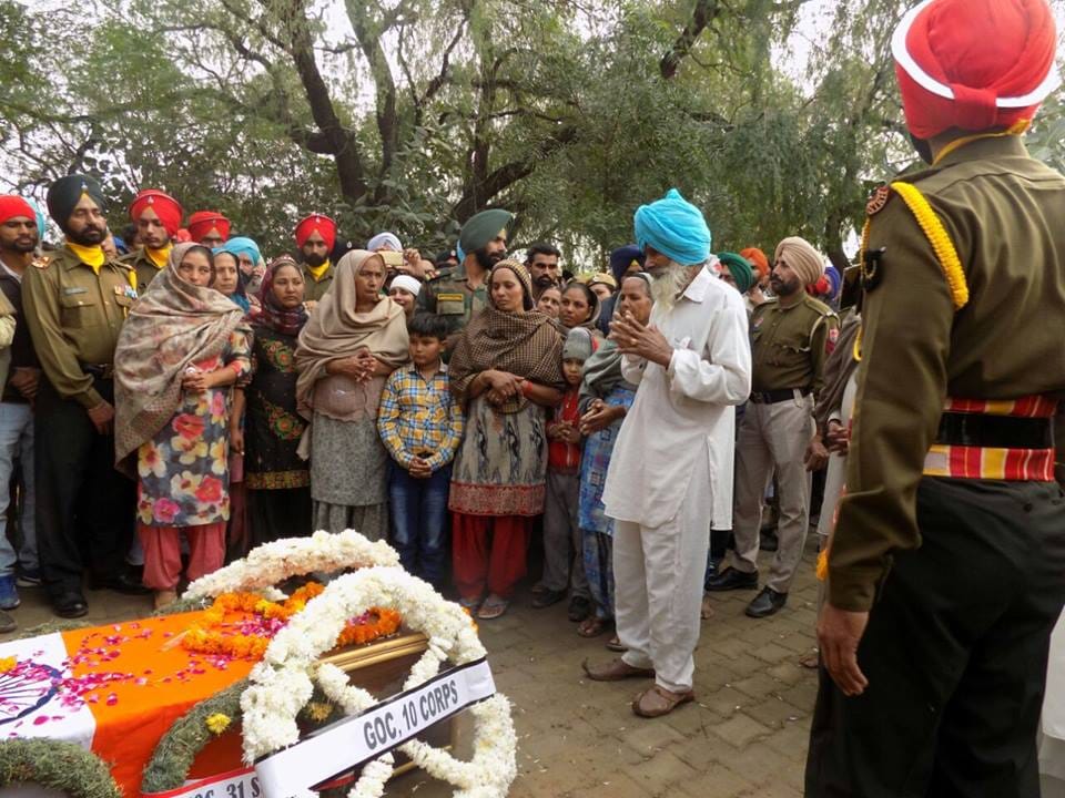 indian army jawan manjinder singh funeral, killed in kulgam encounter