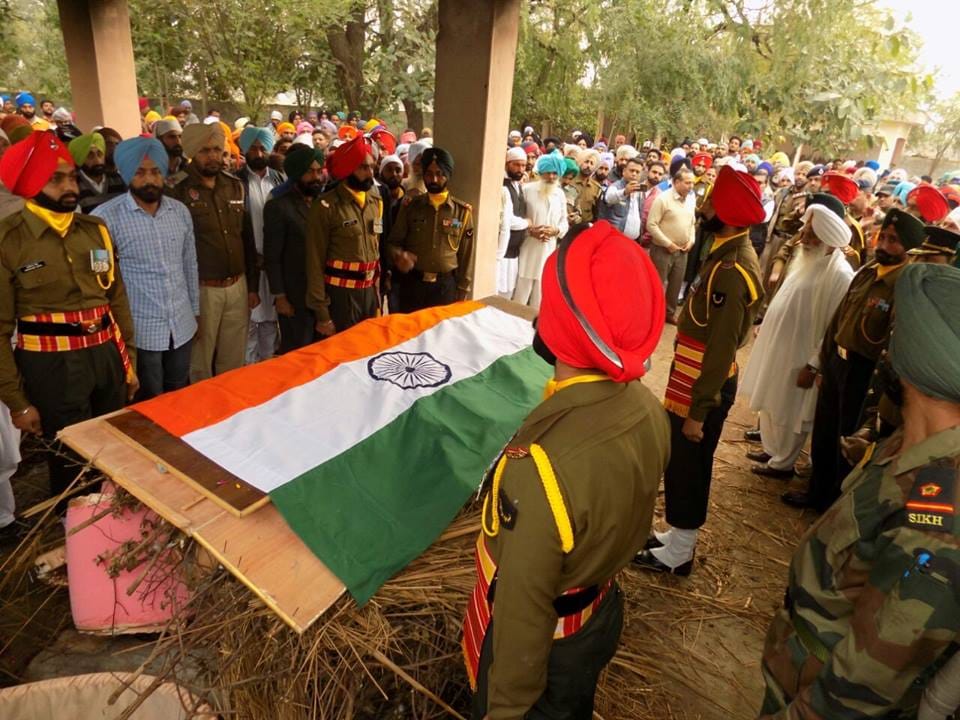 indian army jawan manjinder singh funeral, killed in kulgam encounter