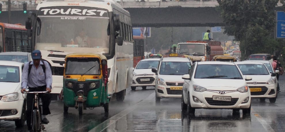 epca issues direction removing ban on truck entry and less four times parking fees in delhi