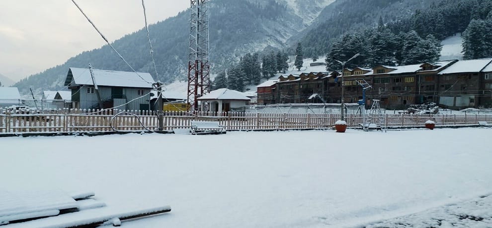  weather in the kashmir valley has changed, Heavy rain today in srinagar
