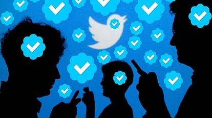 Twitter paid blue tick row Half Of Twitter Blue Subscribers Have Less Than 1000 Followers