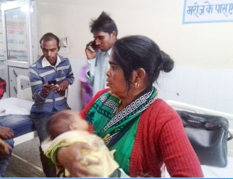 Bareilly-Rosa train found in a child, a couple of Bareilly said, "baby mine"