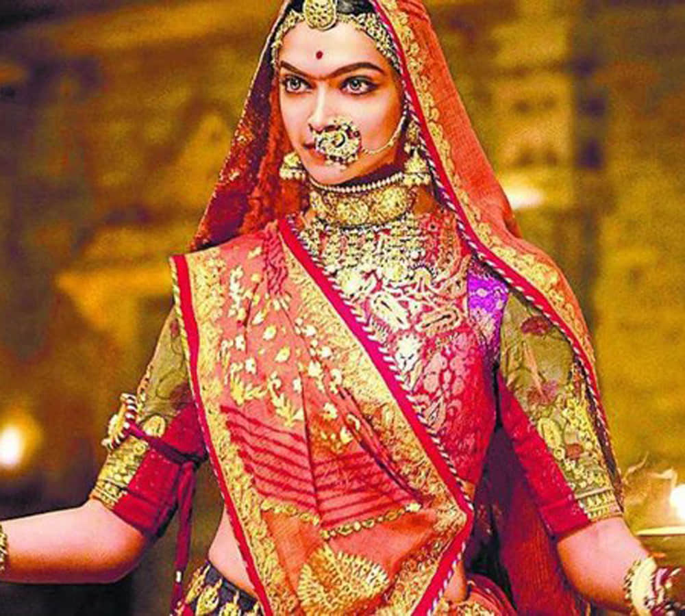 deepika padukone would be engaged with ranveer singh on her birthday