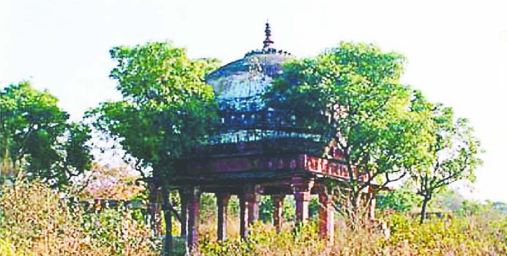 The curtains will rise from the biggest rule of 'Lakshaktha' of Pandavas