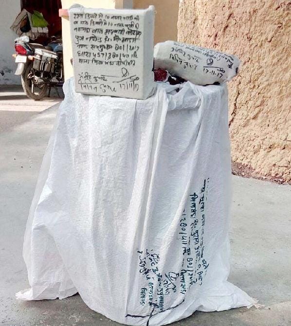एक रात में तीन चोरी करने के आरोप में धरे गए दो नाबालिग