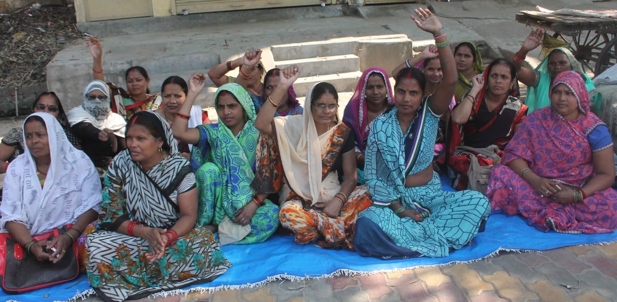 lady workers staged dharna