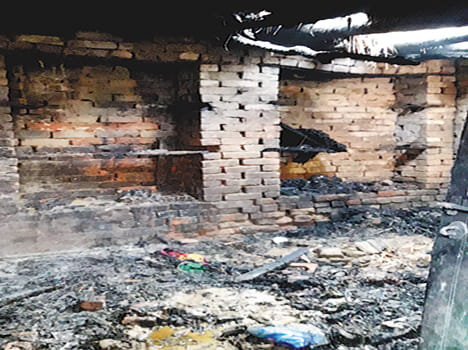 cylinder blast, two women burned in fire