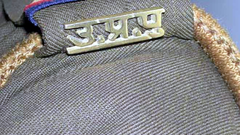 man tried to commit suicide in front cabinet minister's office