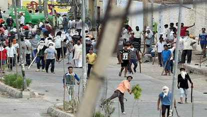 Here are two communities fight because of sound speaker.