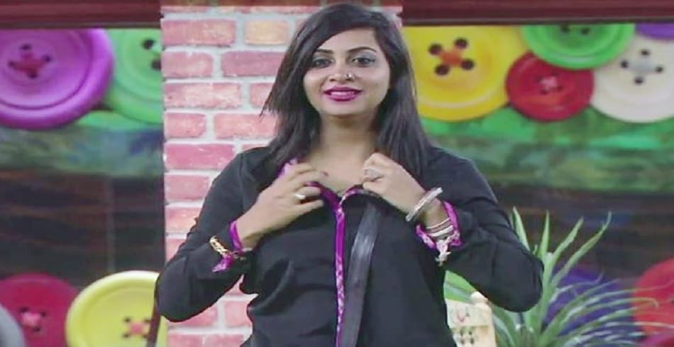 Bigg Boss 11 contestant Arshi Khan dressing sense creates sensation 