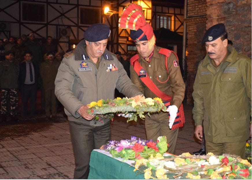 terrorist attack on jammu & kashmir police party in srinagar