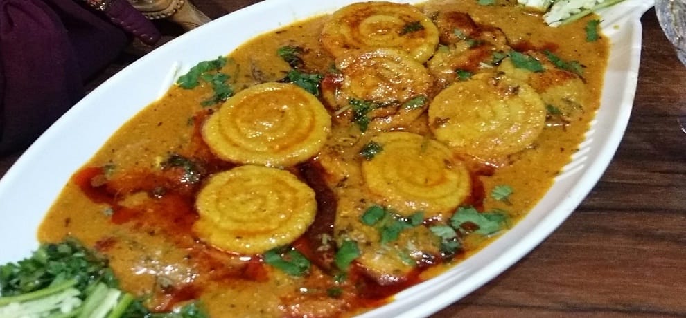 Try this tasty Palak gatte ki sabzi at home 