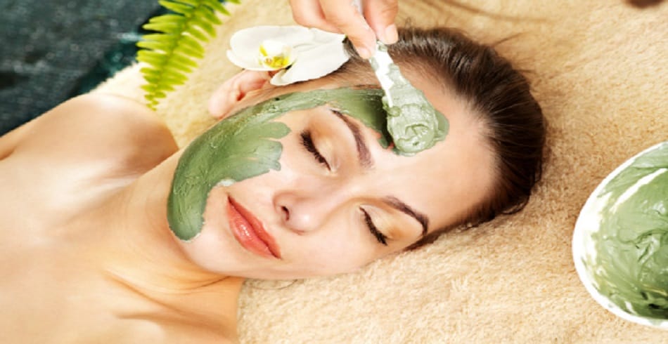 Make Coriander face mask within 5 minutes which instantly effect on pimples 