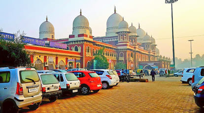 know why Kanpur is called "Manchester of East"