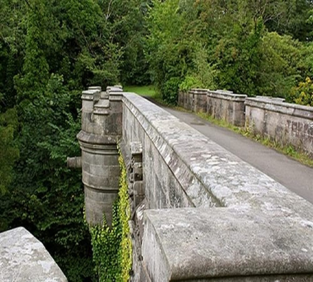 This bridge known as Dogs suicide point