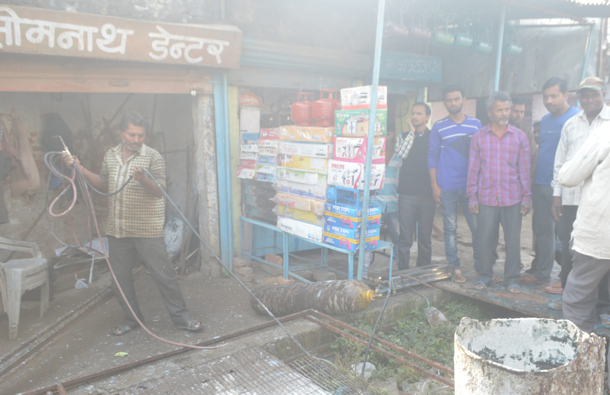 gas cylinder blast 1