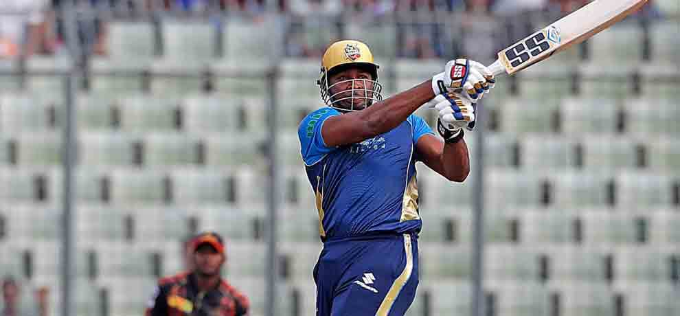 Kieron Pollard becomes second batsman to hit 500 sixes in t20s