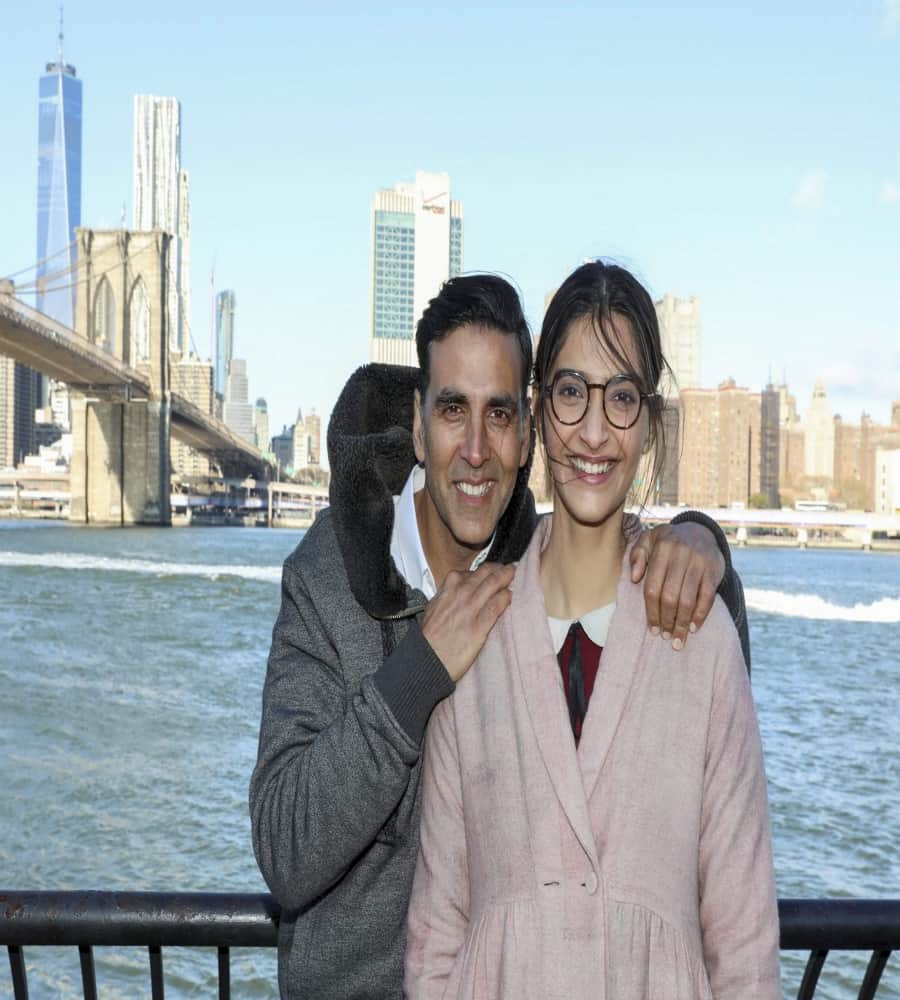 akshay and sonam arrive at new york for padman shooting