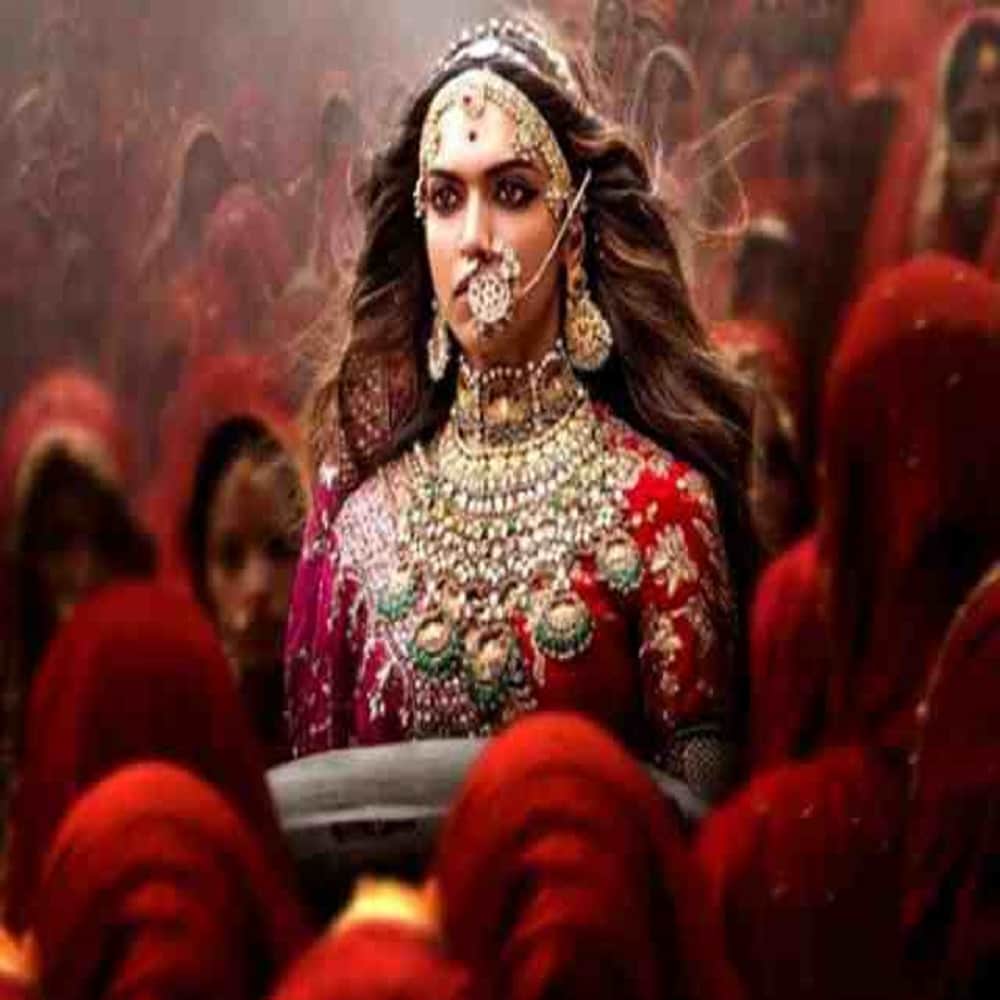 Central Board of Film Certification Chief Prasoon Joshi Upset With Pre-Screening Of   Film Padmavati