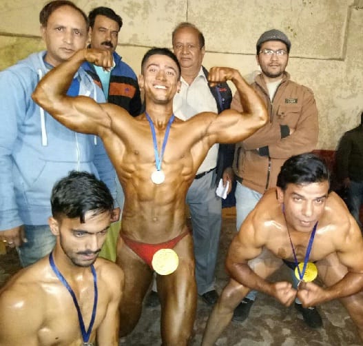 शरीर सौष्ठव में शुभम ने मिस्टर अल्मोड़ा टाऊन का खिताब जीता