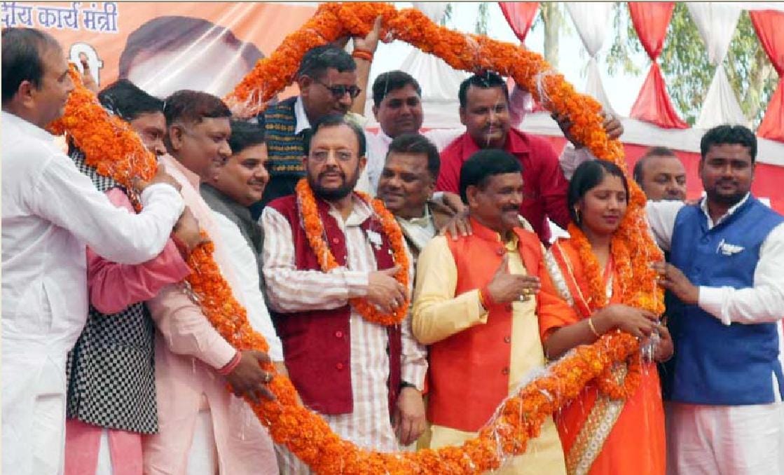 suresh khanna minister