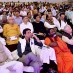 साहित्यकार मनु शर्मा की याद में आयोजित ‘स्मृति संध्या’ में कुमार विश्वास