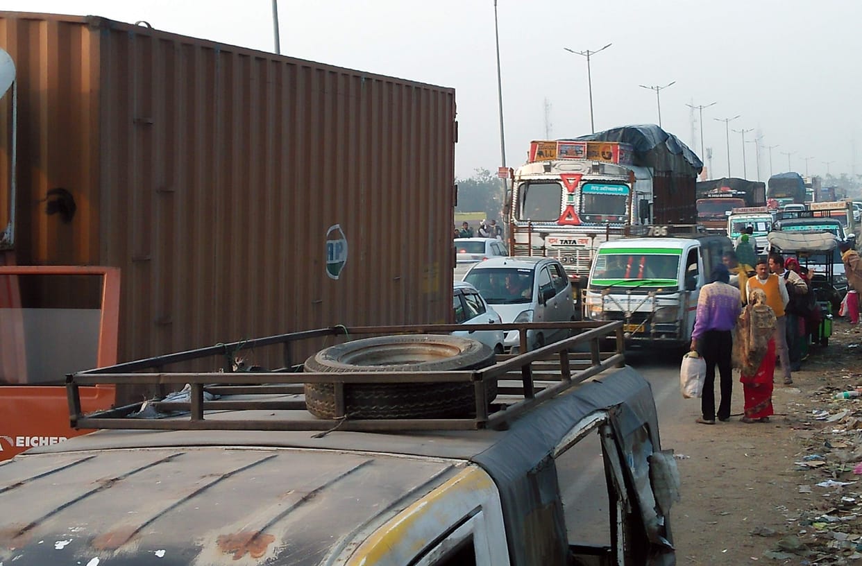 trafiic jam in highway in amavasya 