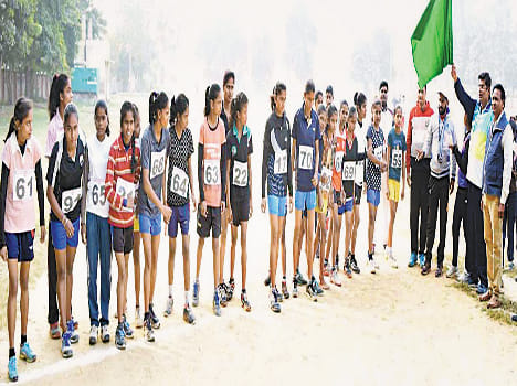Pankaj and Neetu toppers in marathon