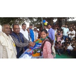 ब्लाक स्तरीय प्रतियोगिता में बच्चों ने दिखाया दम