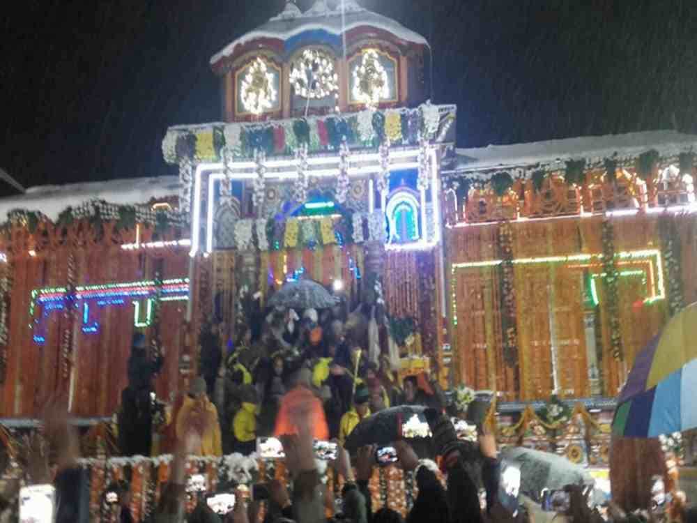 badrinath dham door closing ceremony 2017 photos