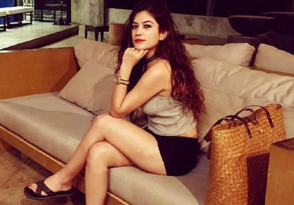 bigg boss 11 ex contestant bandagi kalra ready for bollywood entry