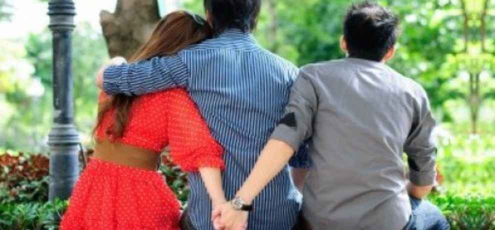 Two youth fighting for lady in varanasi