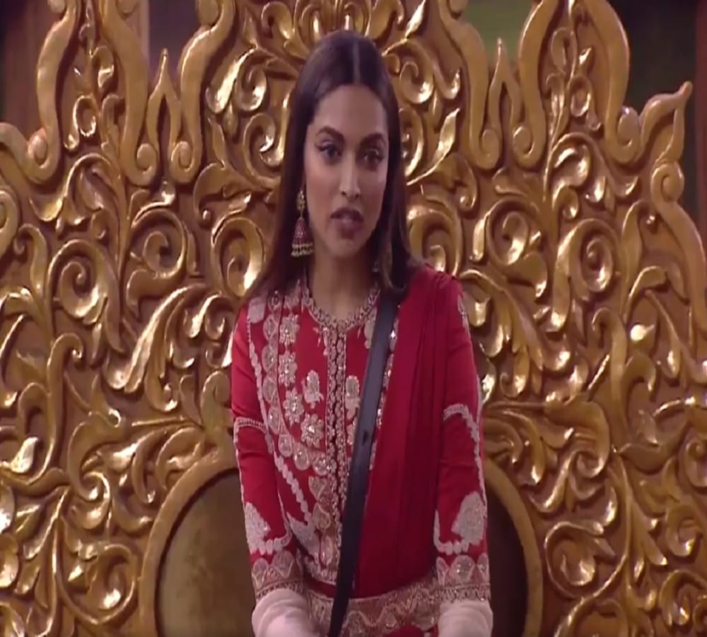hiten speaks a film dialogue to arshi khan before padmvati in bigg boss