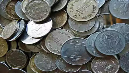 to make Blades, washers, parts and jewelery coins are smuggled