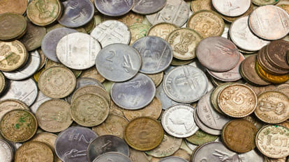 to make Blades, washers, parts and jewelery coins are smuggled