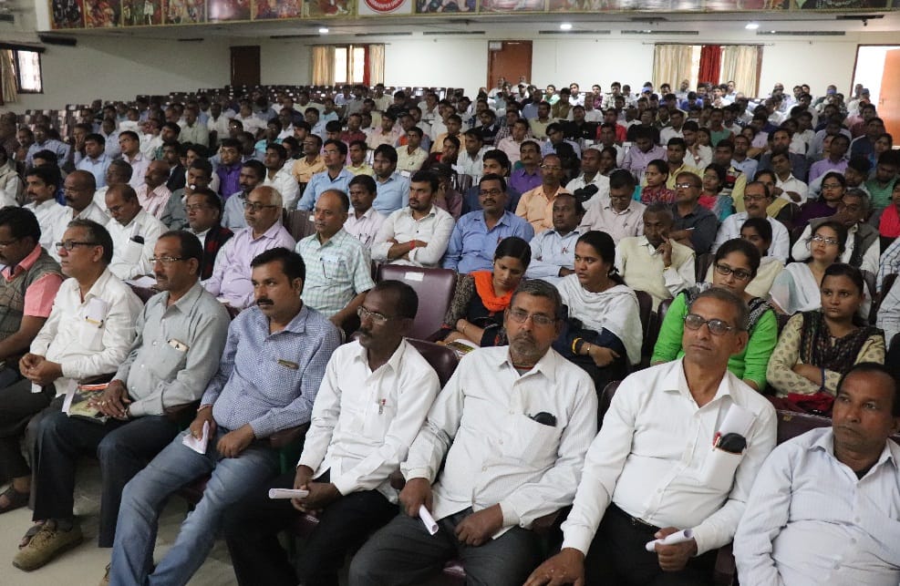 मतदान केंद्रों के लिए कल रवाना होंगी पोलिंग पार्टियां