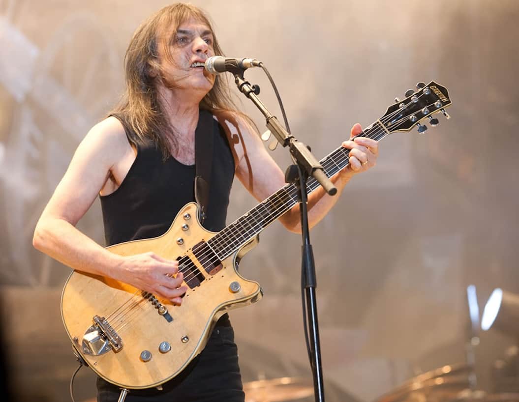 AC/DC co founde and guitarist malcolm young passes away at 64