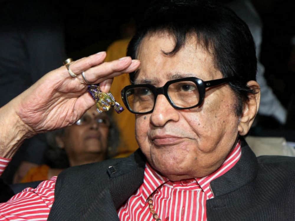 Manoj Kumar Birthday Special Actress Nanda Helped Him Know an Unknown Story