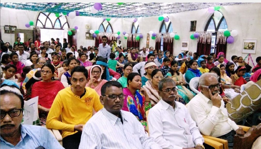 सांस्कृतिक कार्यक्रमों के साथ मना विश्व संडे स्कूल दिवस